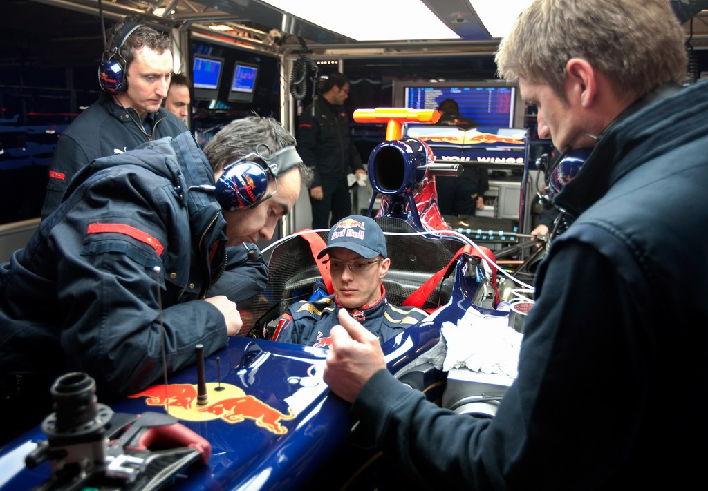 TORO ROSSO STR4